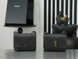 Picture of Saint Laurent Handbags _SKUfw239243336fw